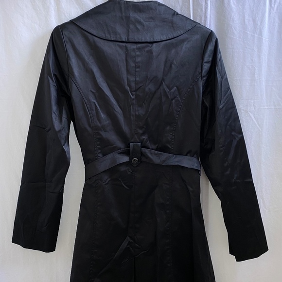 Gorgeous Women's/Juniors Satin Trench Coat Jacket Size: Medium - Picture 6 of 10